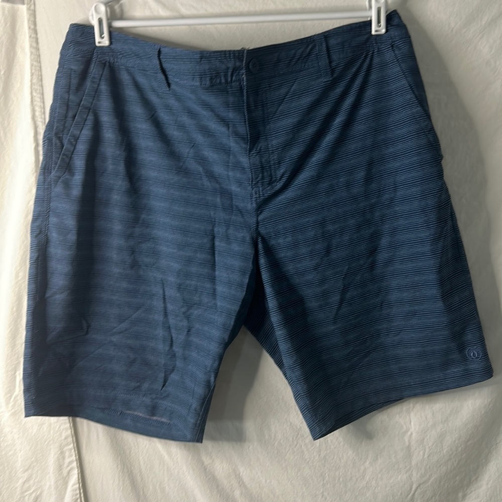 Hang 10 men’s swim trunks size 40